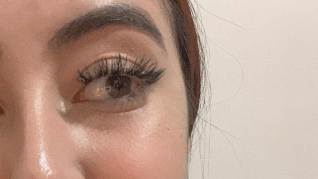 Bej Kutuda Gri Takma Kirpik - Görsel 4