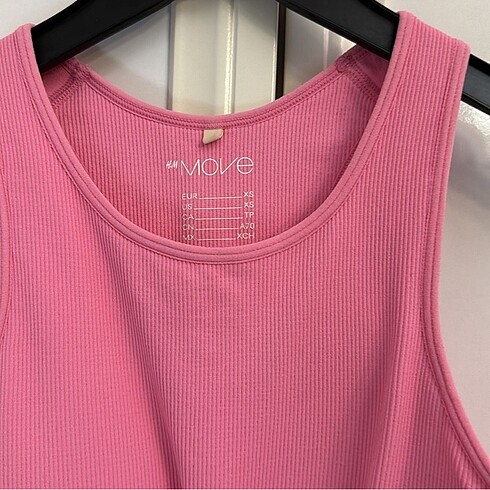 H&M Hm spor üstü