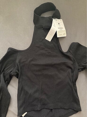 Bershka boyunlu crop bluz