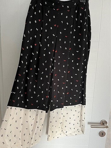 Twist harf detaylı pantolon