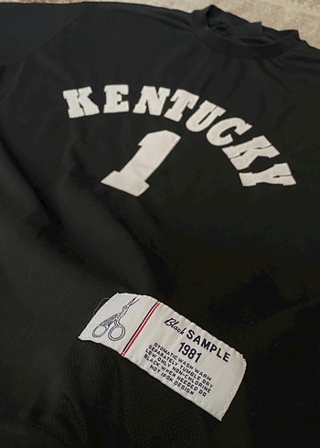 Diğer Siyah Kısa Kollu Kentucky Baskılı Tişört