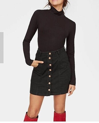 Stradivarius kot etek