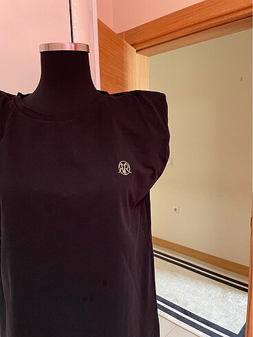 River Island Siyah tişört