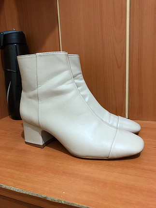 Zara Zara ekru bot