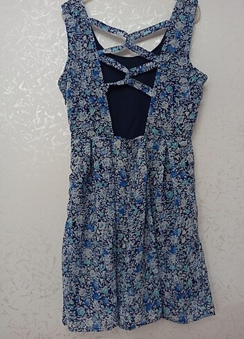 Koton marka mavi çiçek desenli elbise