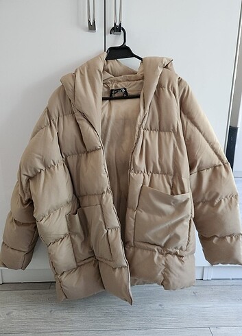 Oversize Şişme Mont Kapşonlu 