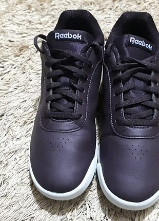 Reebok spor ayakkabısı 