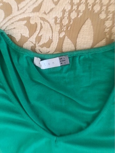 42 Beden yeşil Renk Yeşil bluz