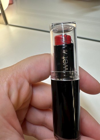 Wet n wild Wet n Wild Coral-ine Ruj