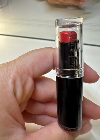 Wet n Wild Coral-ine Ruj