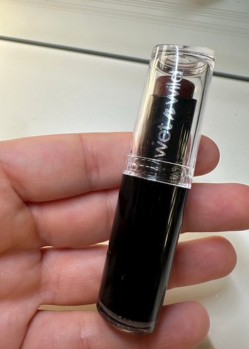 Wet n Wild Cherry Bomb Ruj