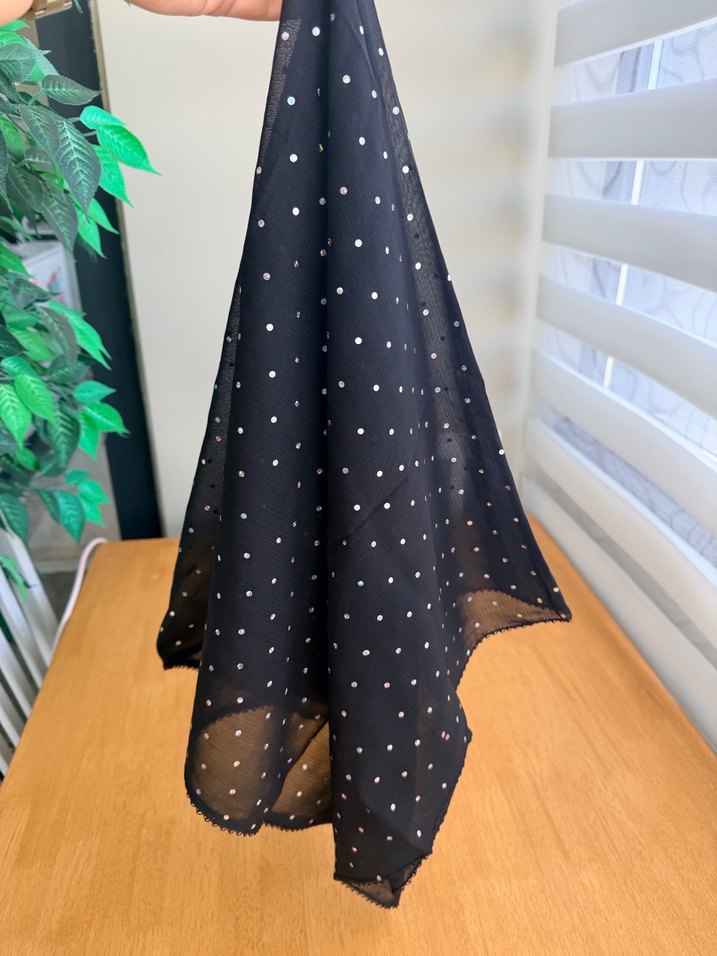 Siyah Pullu İğne Oyalı Baş Örtüsü (2 Adet) - Görsel 4