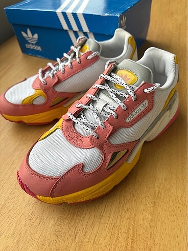 40 Beden Adidas Falcon W Turuncu Spor Ayakkabı