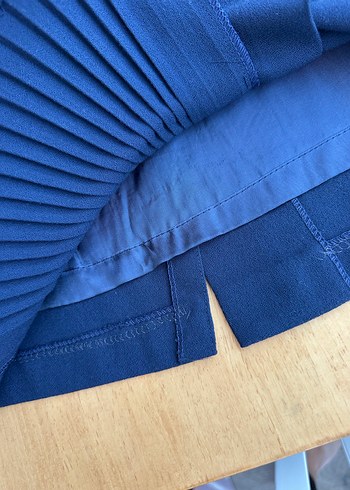 Lacivert Pileli Kumaş Etek - Görsel 3