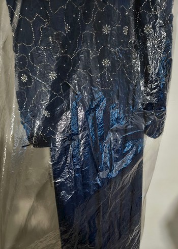 Uzun Kollu Nakışlı Lacivert Abiye Elbise - Görsel 8