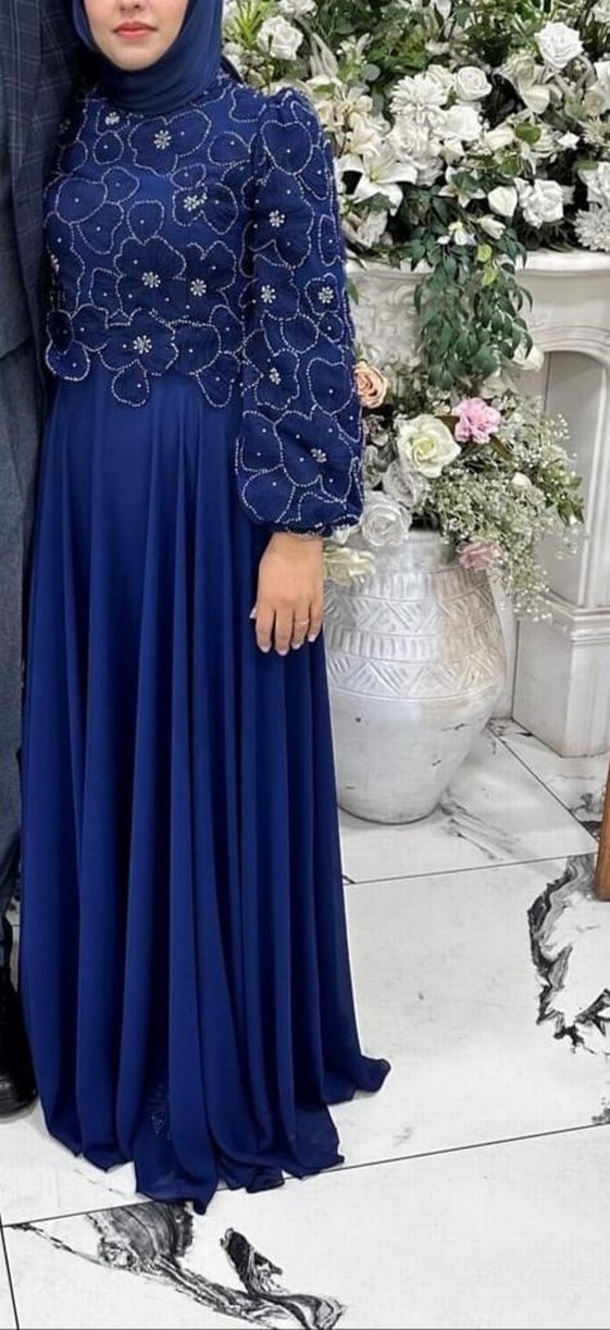 Uzun Kollu Nakışlı Lacivert Abiye Elbise - Görsel 2