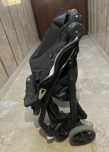 Siyah Bebek Arabası - Konforlu ve Pratik - Görsel 9