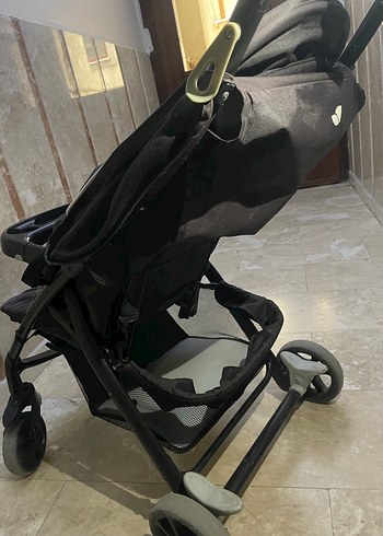 Siyah Bebek Arabası - Konforlu ve Pratik - Görsel 7
