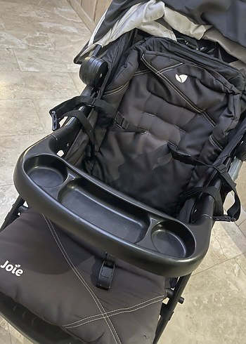 Siyah Bebek Arabası - Konforlu ve Pratik - Görsel 6