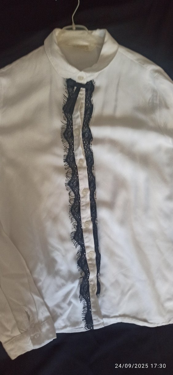 Uzun Kollu Beyaz Gömlek - Görsel 3