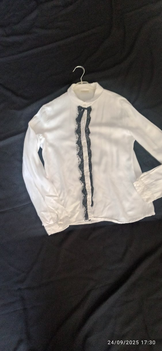 Uzun Kollu Beyaz Gömlek - Görsel 2