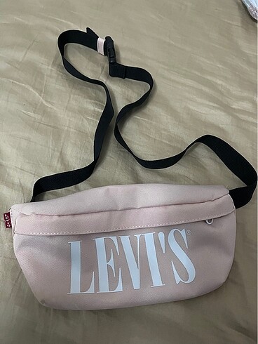 Levis bel çantası