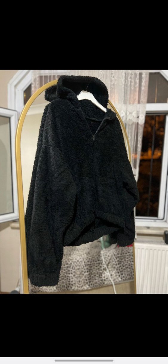 Siyah Kapüşonlu Peluş Kadın Ceket - Görsel 2