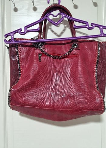 Bordo Deri Yılan Desenli Zincir Detaylı Kadın Çanta - Görsel 2