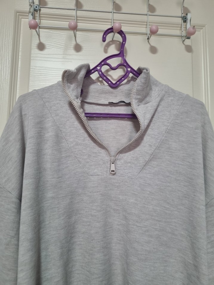 Gri Boğazlı Kadın Triko - Görsel 5