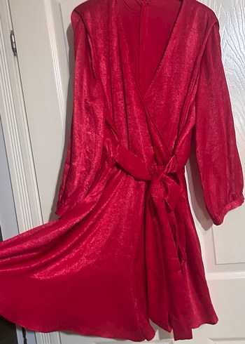 Kadın Kırmızı Parlak Uzun Kollu şort tulum - Görsel 2