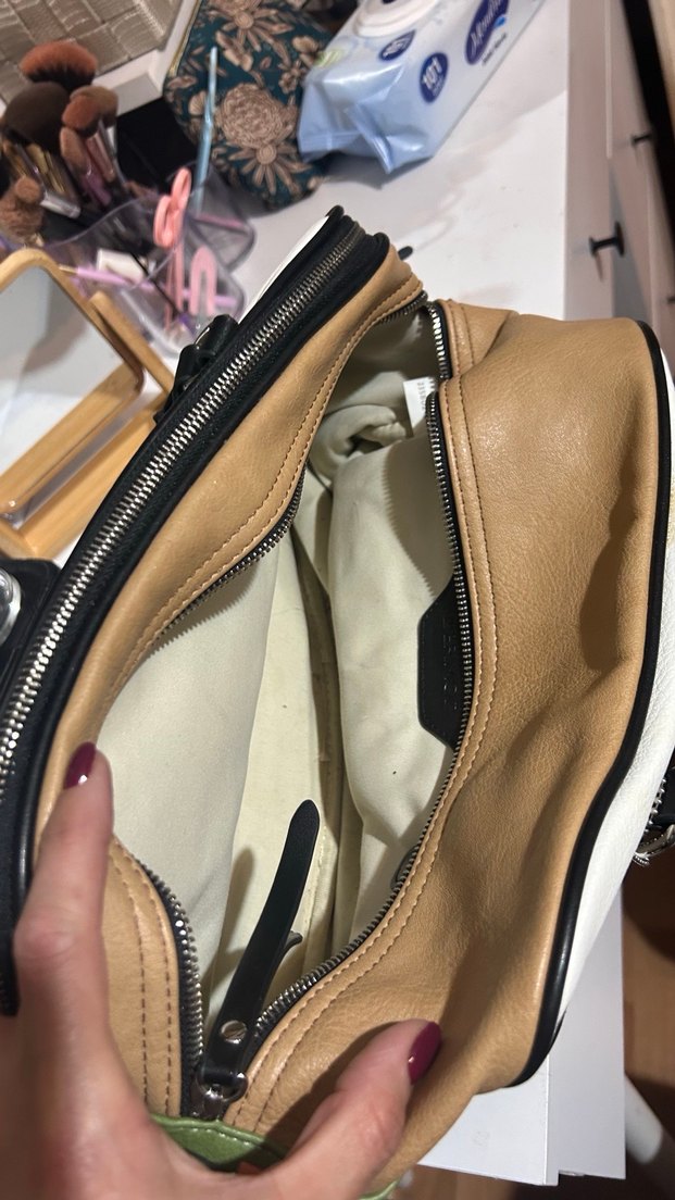 Tokalı Beyaz Deri Kadın Çanta - Görsel 3