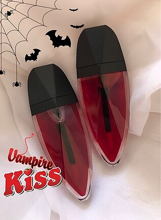 Vampire kiss lipgloss