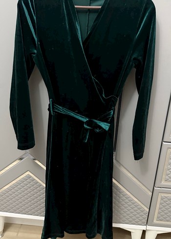 Kadın Koyu Yeşil Uzun V Yakalı Elbise - Görsel 2