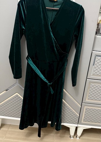 Kadın Koyu Yeşil Uzun V Yakalı Elbise - Görsel 4