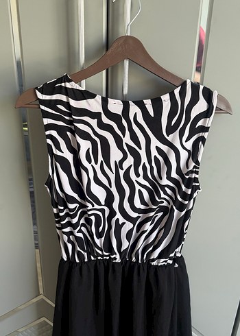 Zebra Desenli Pilili Midi Elbise - Görsel 5