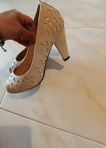 Guerlain Bej Kadın Dolgu Topuklu Abiye Ayakkabı