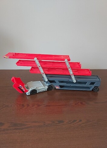  Hotwheels Mega Tır