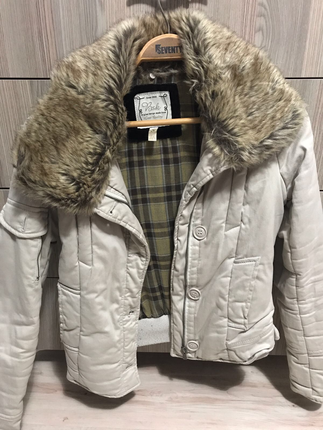 Bershka mont
