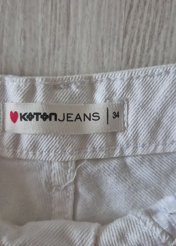 Düğmeli Beyaz Mini Kot Şort - Görsel 4