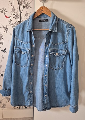 Düğmeli Mavi Denim Kadın Gömlek