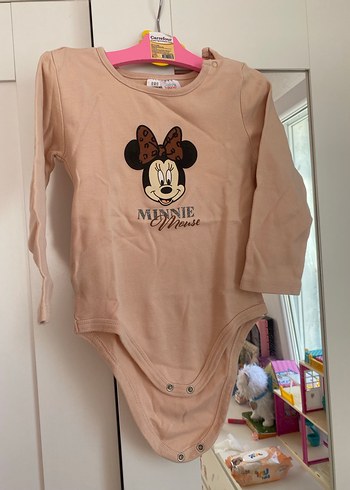 LC Waikiki Disney Baby Pembe Baskılı Bebek Önlüğü - Görsel 2