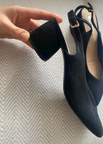 Siyah Süet Tokalı Kadın Topuklu Ayakkabı - Görsel 2
