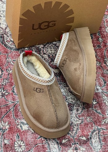 37 Beden UGG Kahverengi Tüylü Dolgu Topuk