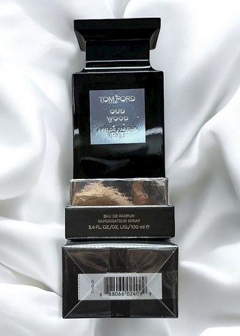  Beden Renk Tom Ford ORJİNAL parfümler adet fiyatıdır