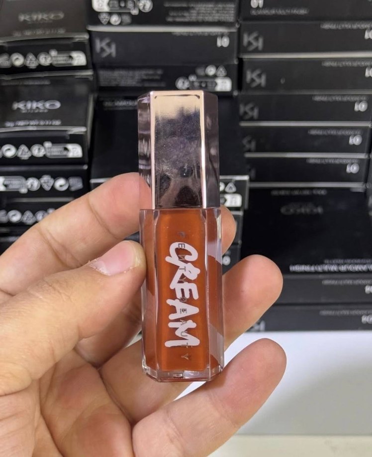 Fenty Beauty Cookie Jar Parlak Kahverengi Lip Gloss - Görsel 3