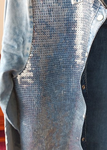 Diğer Mavi Batik Desenli Düğmeli Denim Gömlek