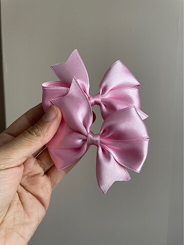 Pembe fiyonk toka