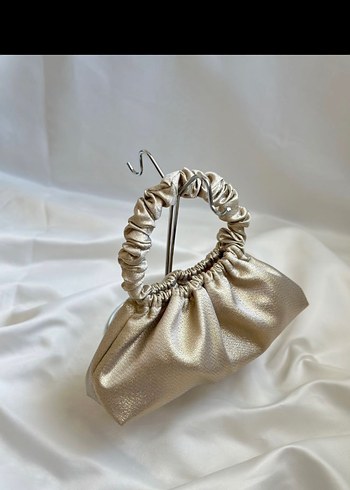 Parlak Altın Rengi Kadın Clutch Çanta