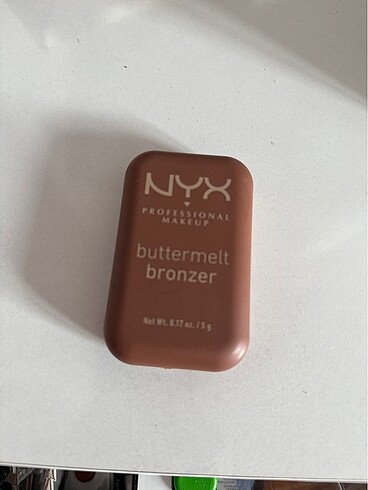 NYX Bronzer