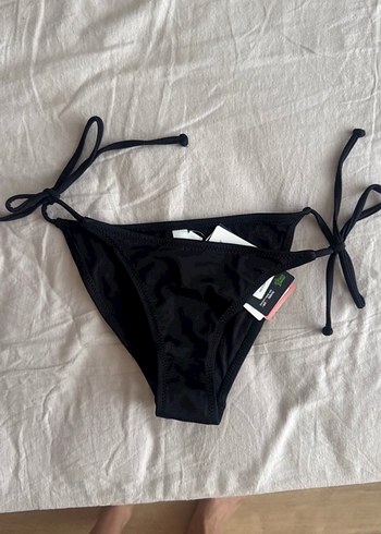 Siyah Bağcıklı Kadın Bikini Altı